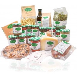 Maxi Dispensa Calabrese con Salsiccia Olio Evo Bio Formaggi Spezie Dolci Fichi Pasta e Conserve (25 Prodotti)